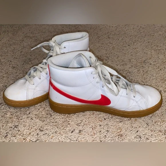Women’s Nike high top sneakers - Picture 2 of 3